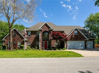 3301 W Seminole Dr, Rogers, AR 72758