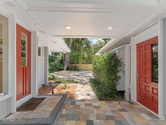 3rd image of 2944 SHADY Drive