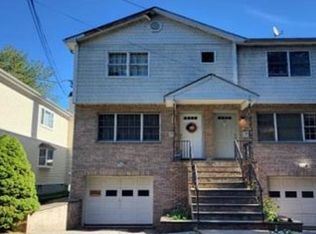 37 Clifford Pl, Harrison, NY 10528