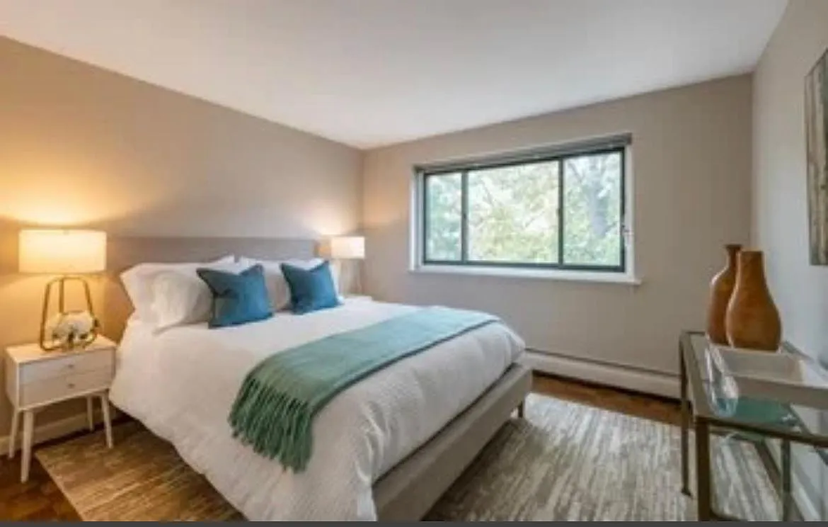 2 bed, $3,300 — Photo 4