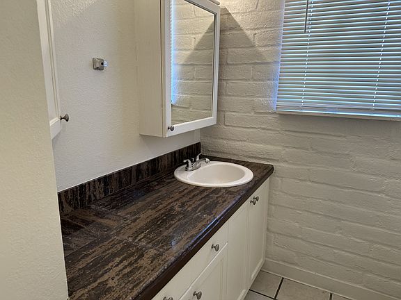 4th image of 3020 N Balboa Ave APT 8