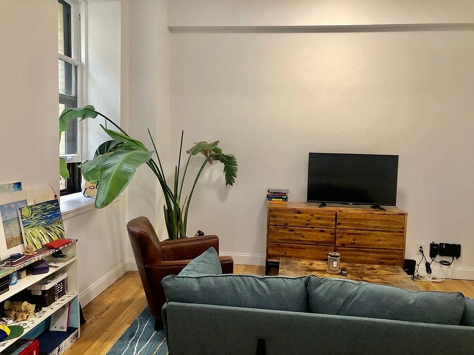 1st image of 160 W 16th St APT 2D