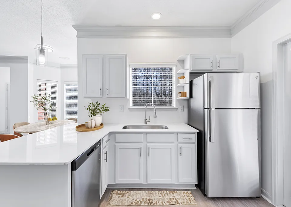 Halston South Point Apartment Homes