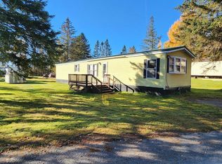 4 Village Dr, Presque Isle, ME 04769