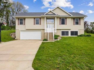 111 David Dr, Central City, IA 52214