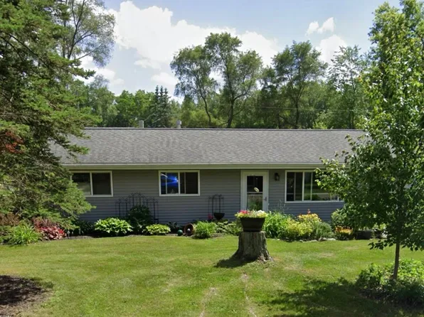 1089 Penarth St, Commerce Township, MI 48382