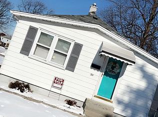 204 Windsor Rd, Walbridge, OH 43465