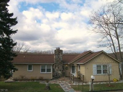 56 Lake Shore Rd, Stockholm, NJ, 07460