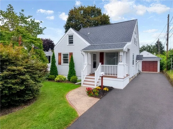524 W Filbert St, East Rochester, NY 14445