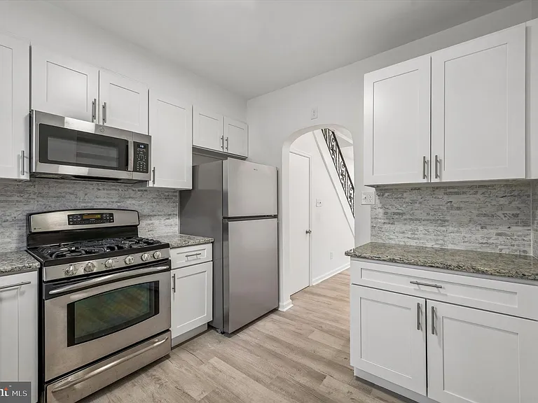 1523 S Etting St — Photo 10