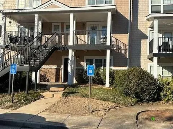 1035 Barnett Shoals Rd APT 924, Athens, GA 30605