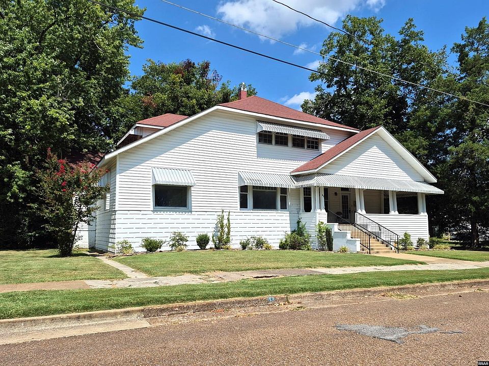 1st image of 912 Exchange St