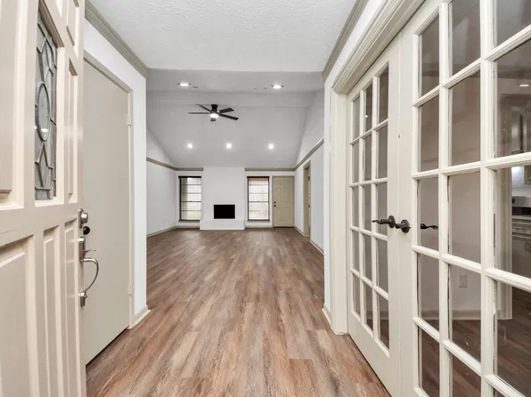 16011 Sierra Grande Dr, Houston, TX 77083