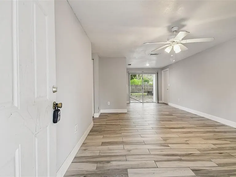 3679 Sugarcreek Dr — Photo 10