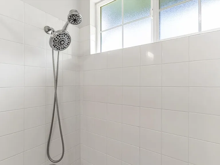 650 Komo Ohia St — Photo 23