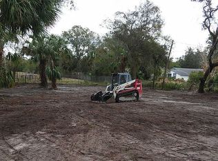 E Live Oak St, Tarpon Springs, FL 34689