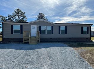 332 Mill Creek Church Rd, Newton Grove, NC 28366