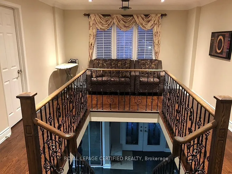 5239 Creditview Rd #UPP LVL — Photo 6