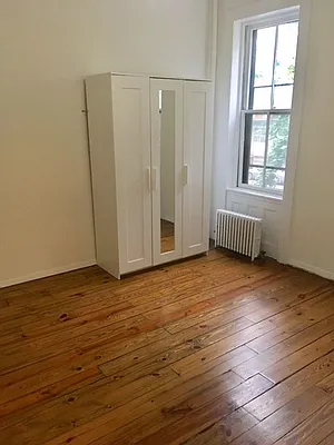 Rented by Brick Real Estate | media 22