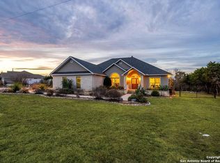 395 Rhum Rd, Kerrville, TX 78028