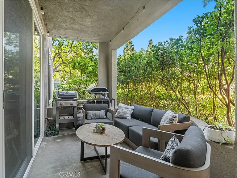 66 Baycrest Ct — Photo 28