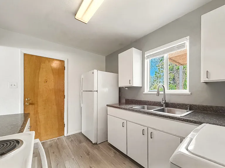 10017 Baldwin Ave NE #A — Photo 15