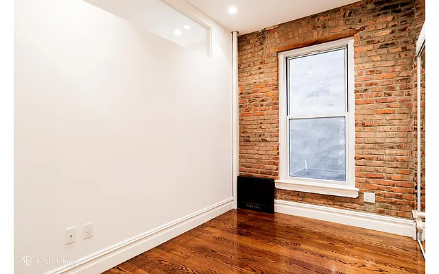 Rented by Douglas Elliman | media 13