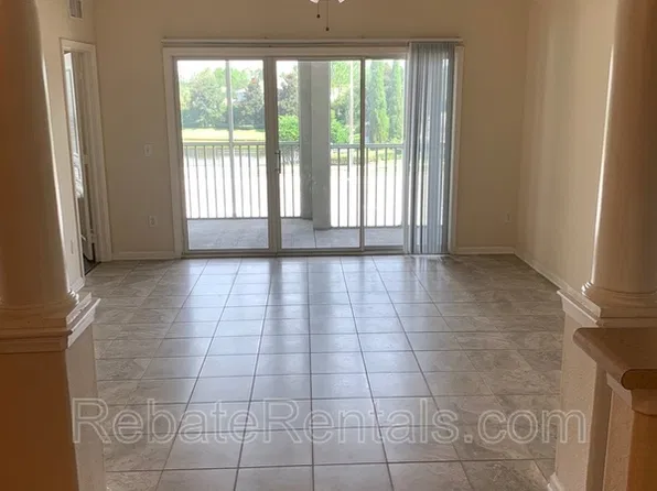 8290 Gate Pkwy, Jacksonville, FL