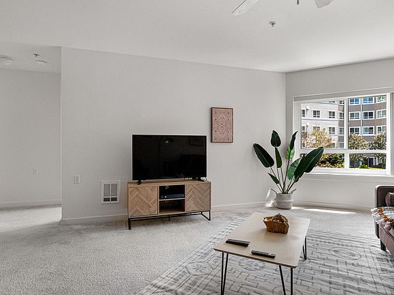 3rd image of 10495 NE 4th St #336