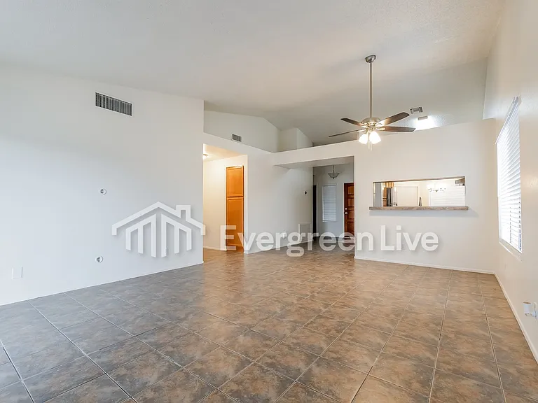4301 W Blacksmith St — Photo 6