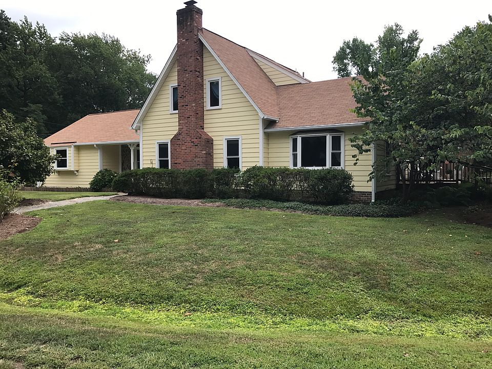 2nd image of 100 Perrin Cir