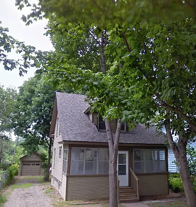 253 Queen Ave N — Photo 7