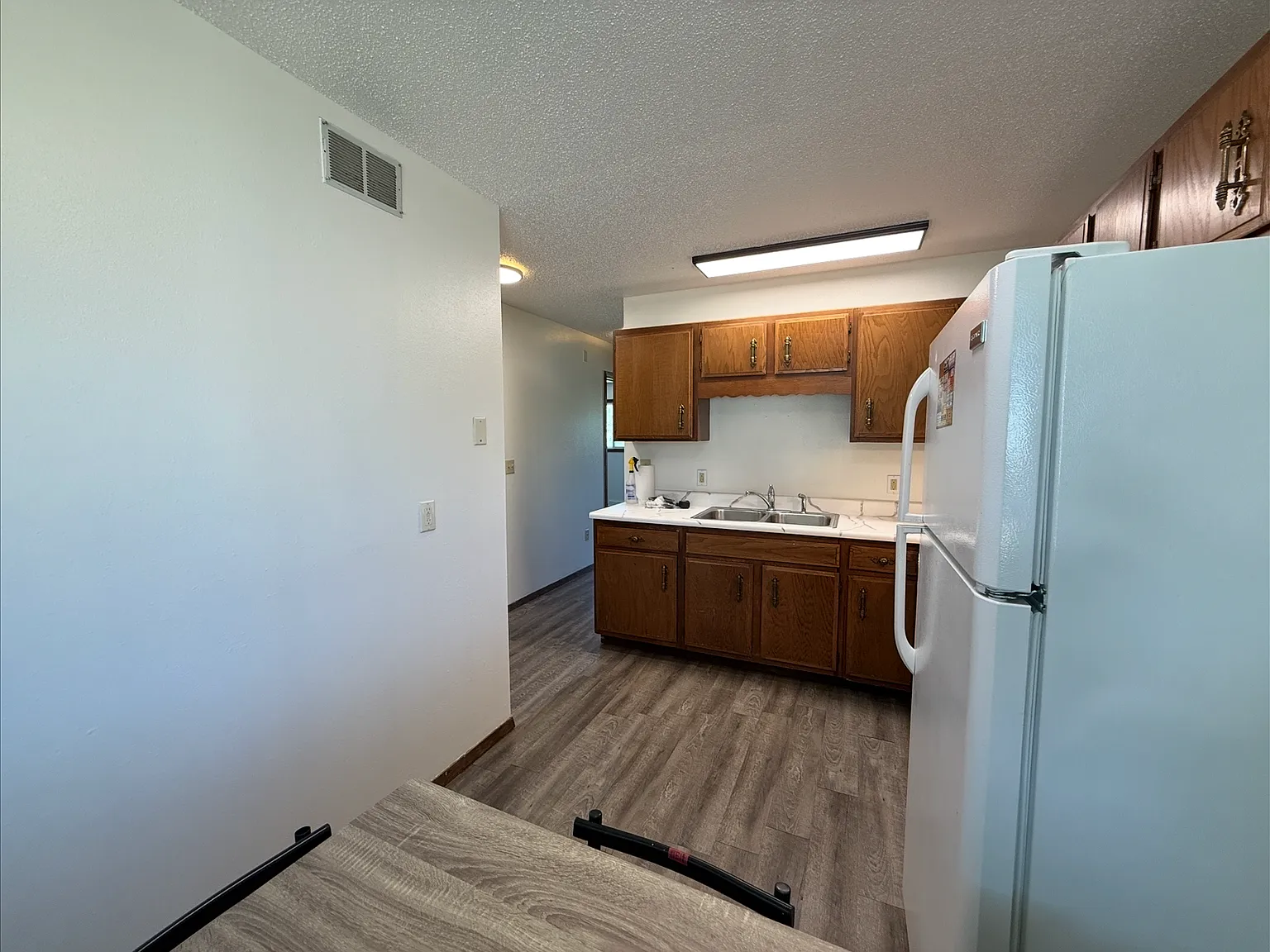 616 8th Avenue Northeast - 4 — Photo 2