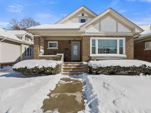 2021 Center STREET, Racine, WI 53403