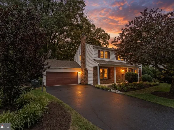 8702 Pappas Way, Annandale, VA 22003