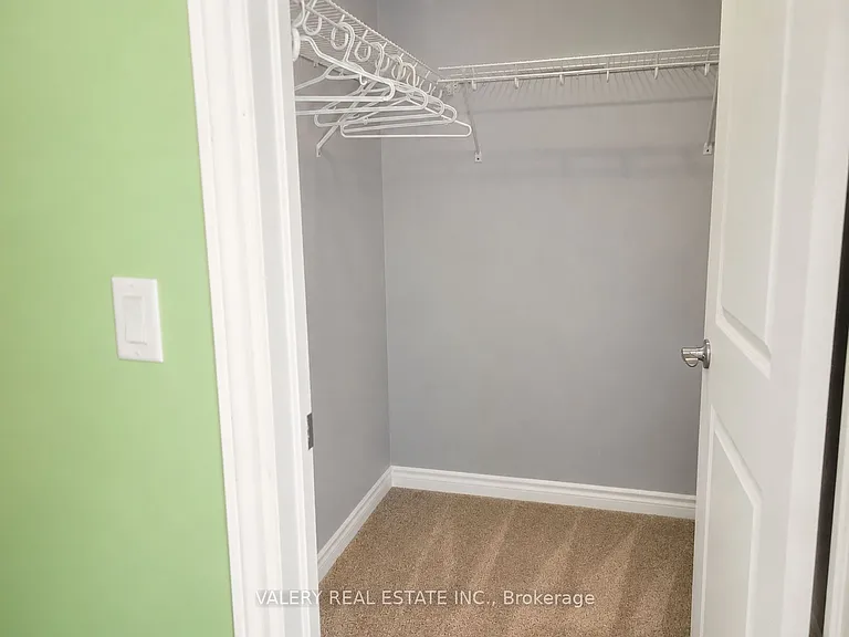 1815 Francois Rd — Photo 12