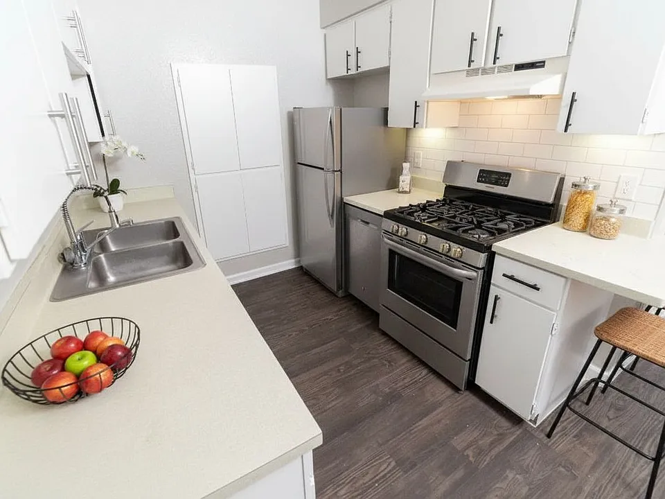 South Point Apartments