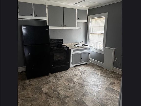 2nd image of 4 Ramsdale St
