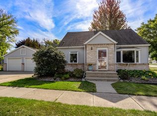 101 E 17th St, Kaukauna, WI 54130