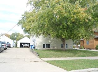 1012 Tyler Ave, Oshkosh, WI 54902