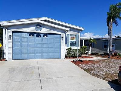 4th image of 2135 Bayou Dr S