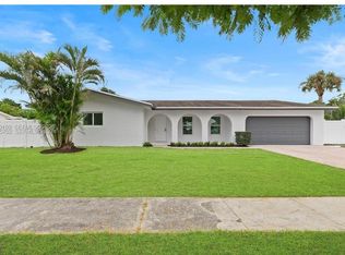 Boca Raton Square Unit 19, Boca Raton, FL 33486