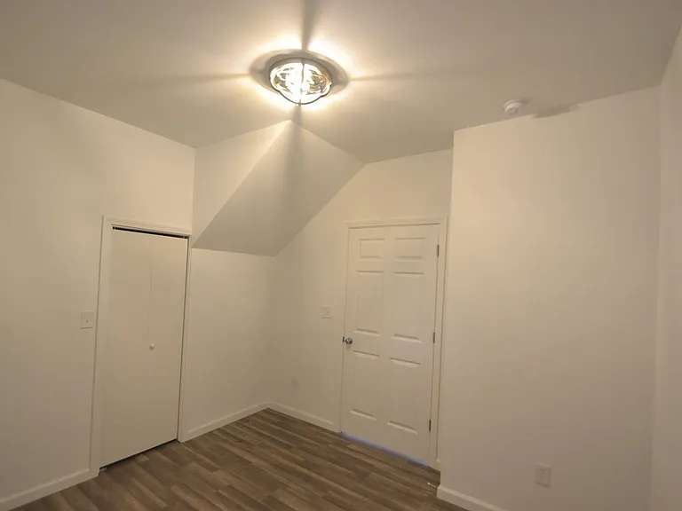 610 Union St #1 — Photo 12