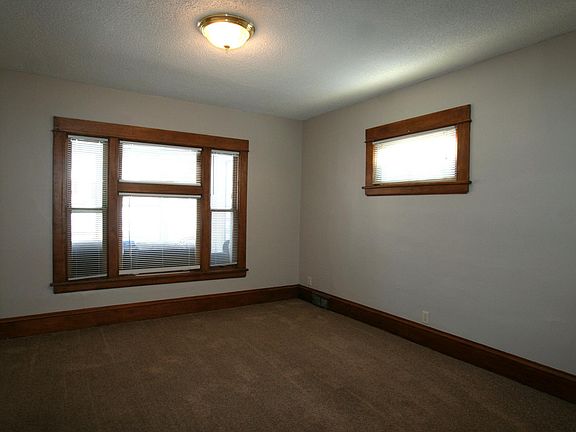 4th image of 1327 Edgerton St APT 1