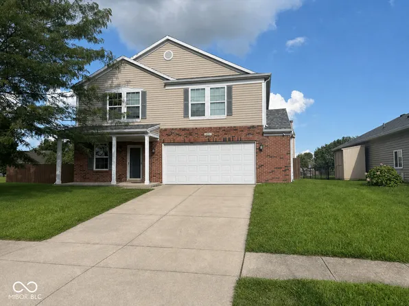 679 Greenway St, Greenwood, IN 46143