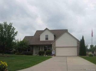 5400 Bright Creek Ct, Flint, MI 48532