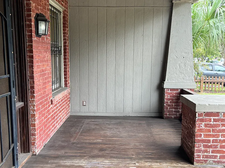 2263 Gilmore St — Photo 28