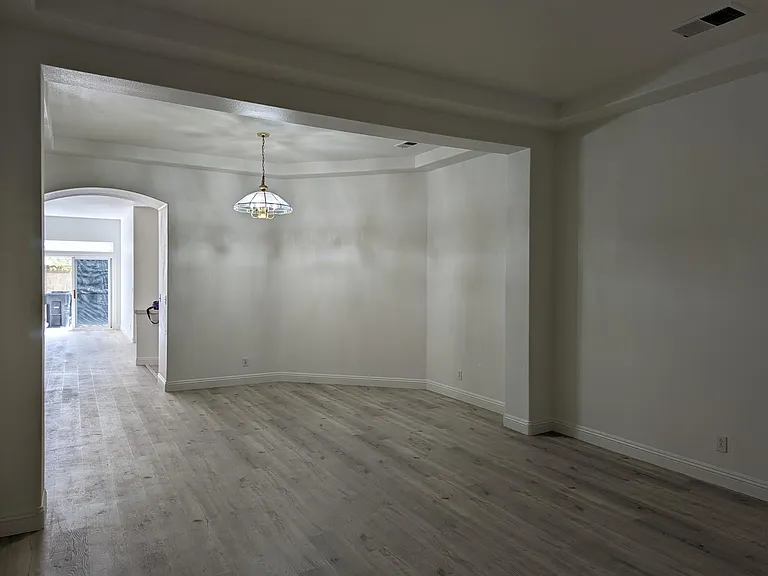 3316 Clearview Ct — Photo 5