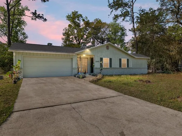 3245 NW 46th Pl, Gainesville, FL 32605