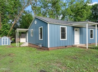 106 Line St, Senatobia, MS 38668